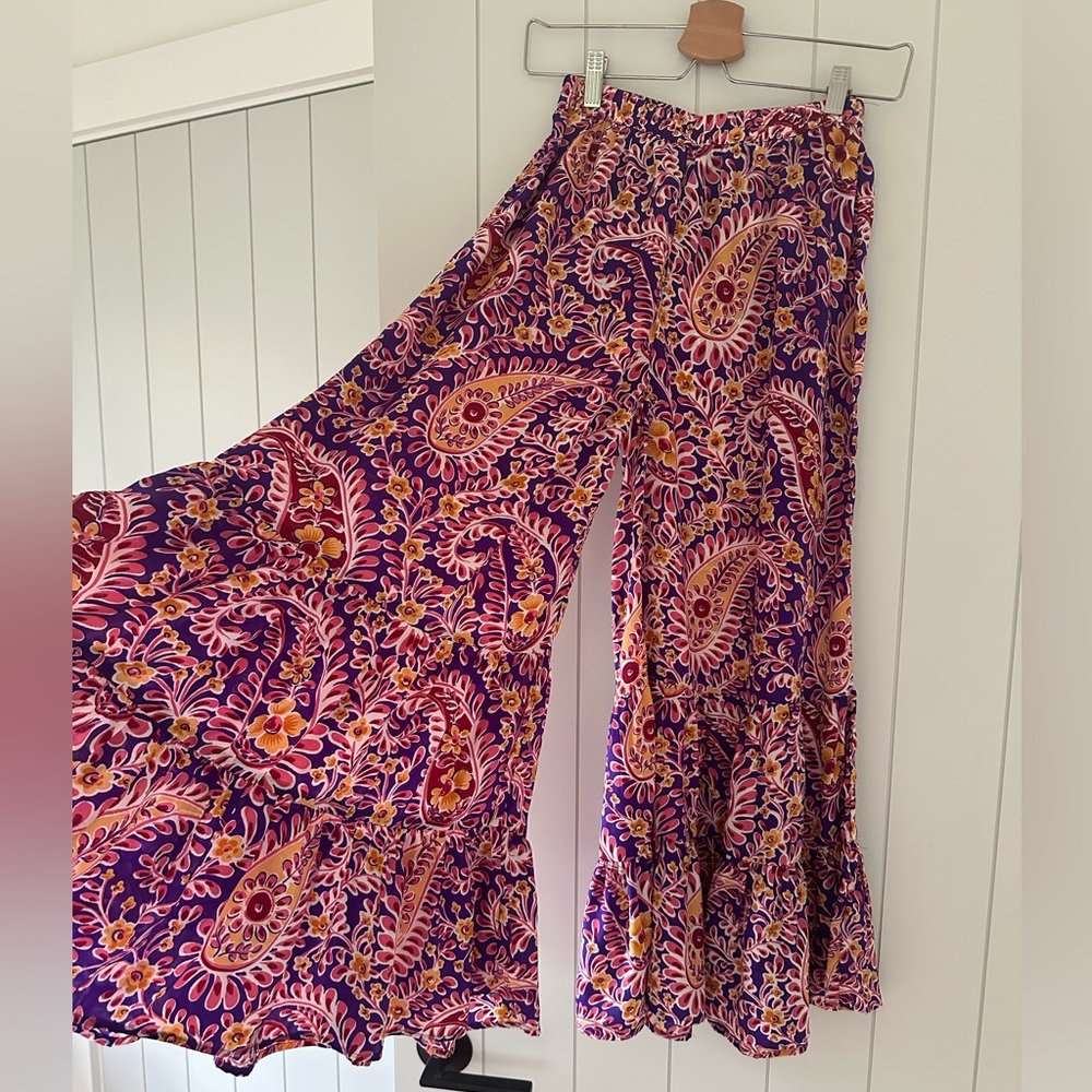 Flowy Nicla Paisley Patterned Pants